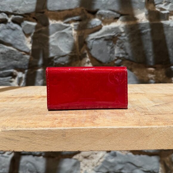 Louis Vuitton Vintage Red Vernis Monogram 4 Key Holder - Picture 3 of 16